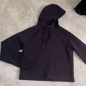 Lululemon black cropped hoodie